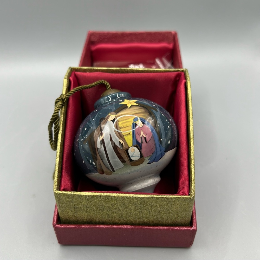 NE’QWA ART “O COME LET US ADORE HIM” Nativity Christmas Ornament 2019